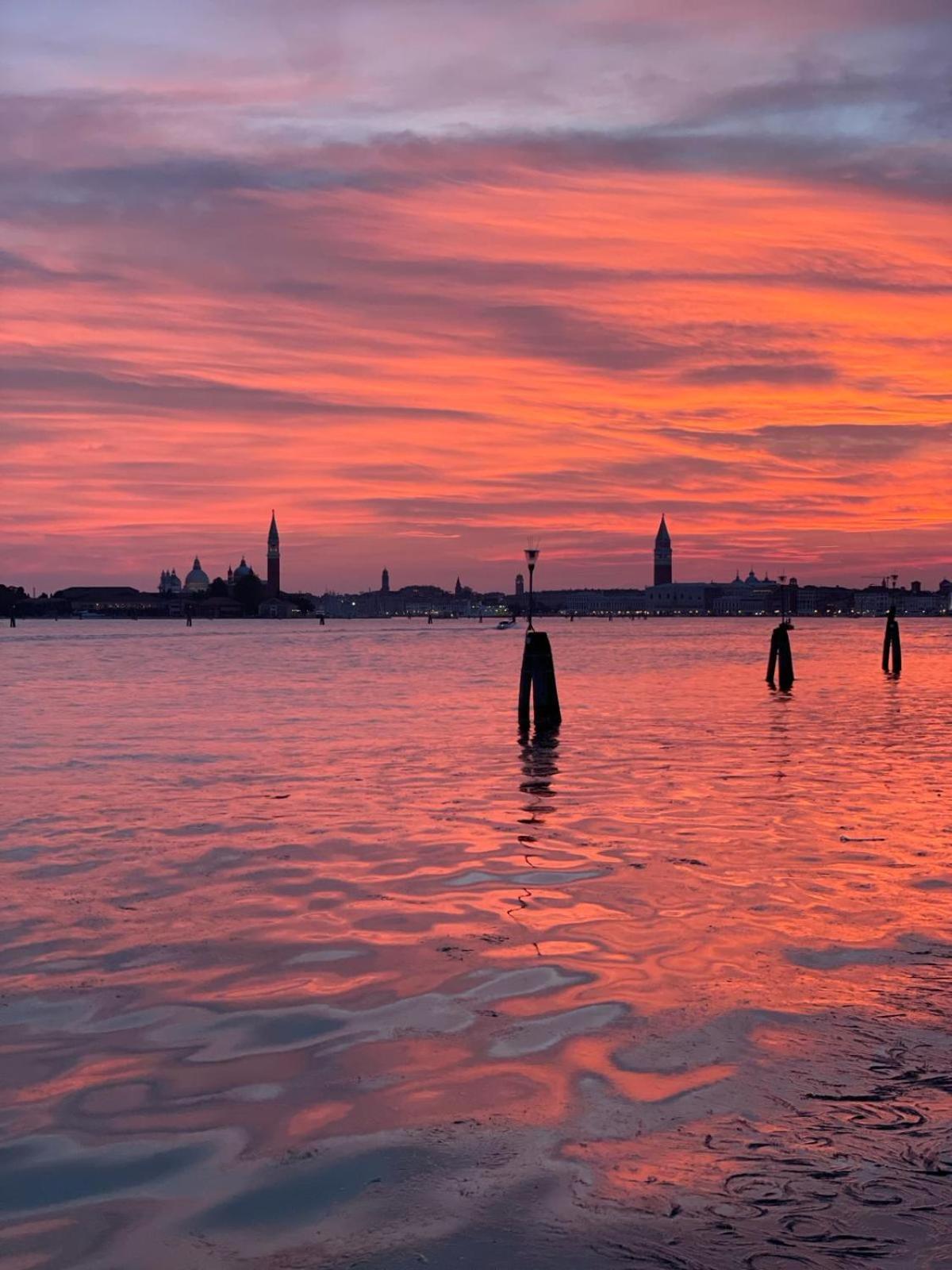 Biennale Apartment Venesia Bagian luar foto